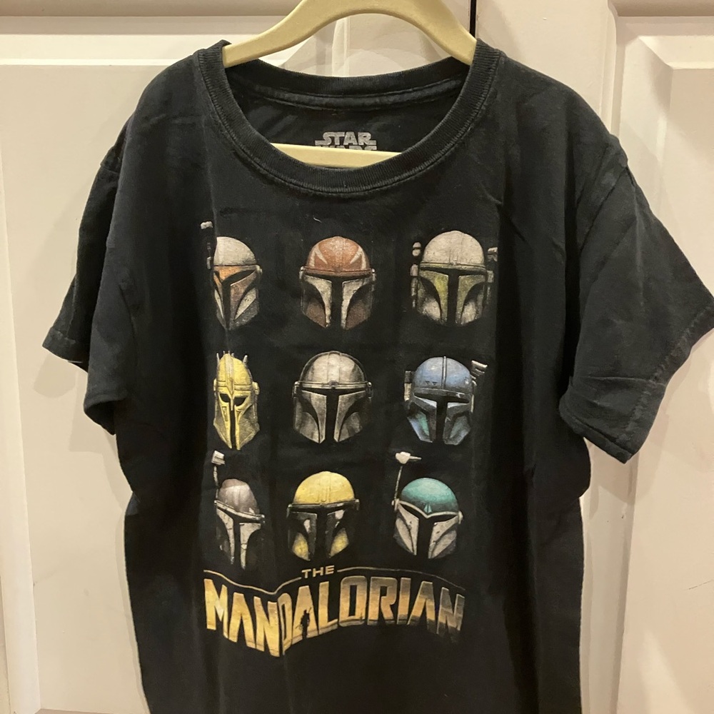Star Wars Black Kids Mandalorian Helmet Grid Tee